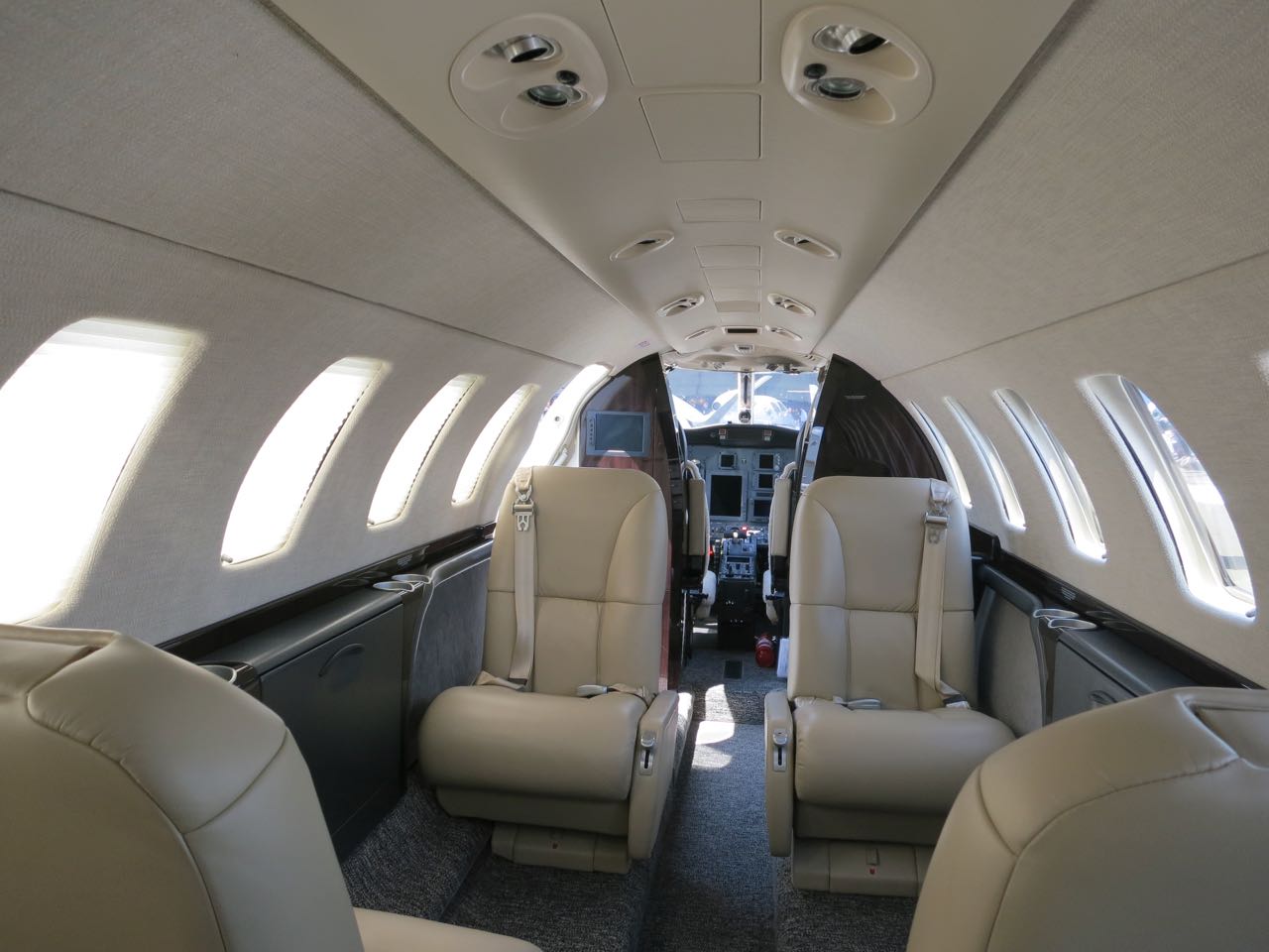 Cessna citation cj3 cabin 2